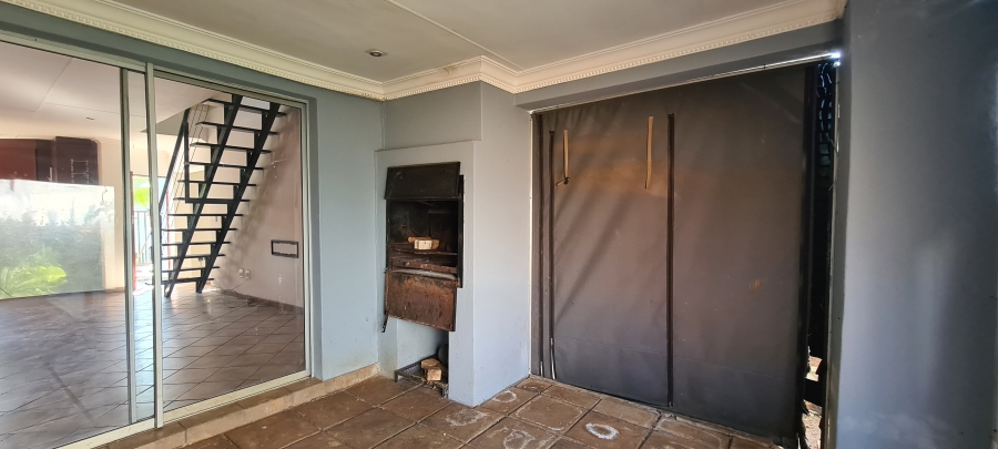 4 Bedroom Property for Sale in Waterkloof A H North West